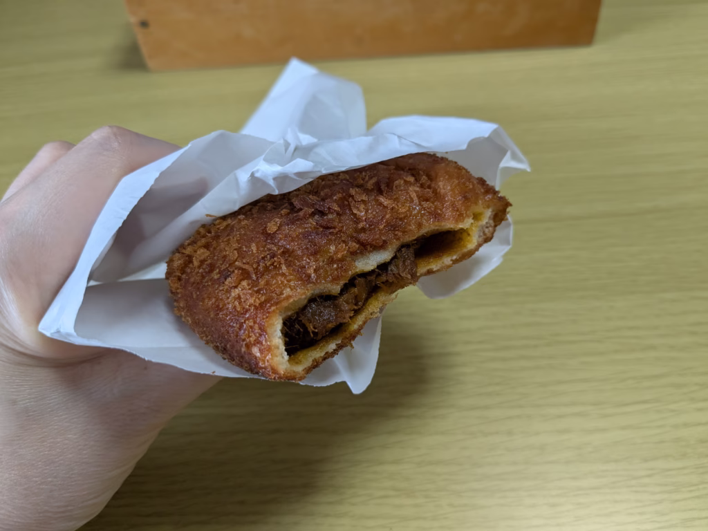 石窯工房ハイジの牛肉ごろっとカレーパン