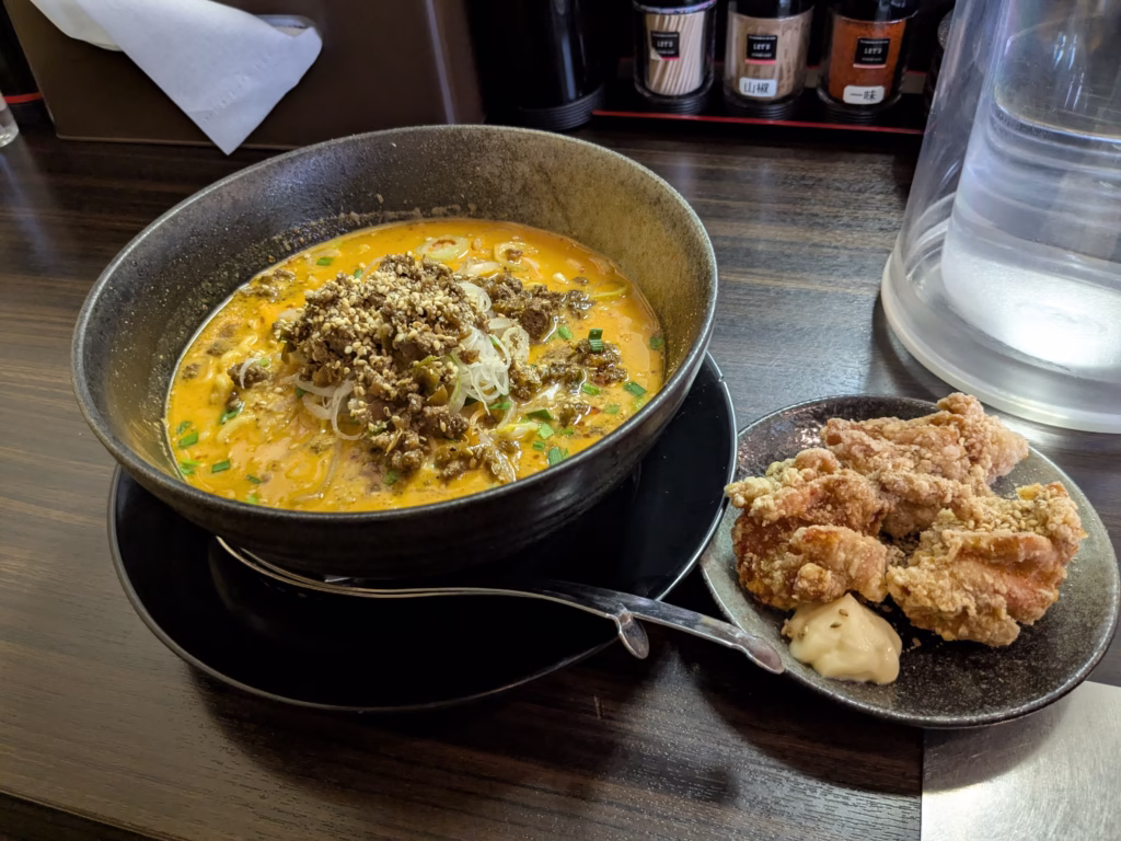 申手延麺_担々麺とから揚げ