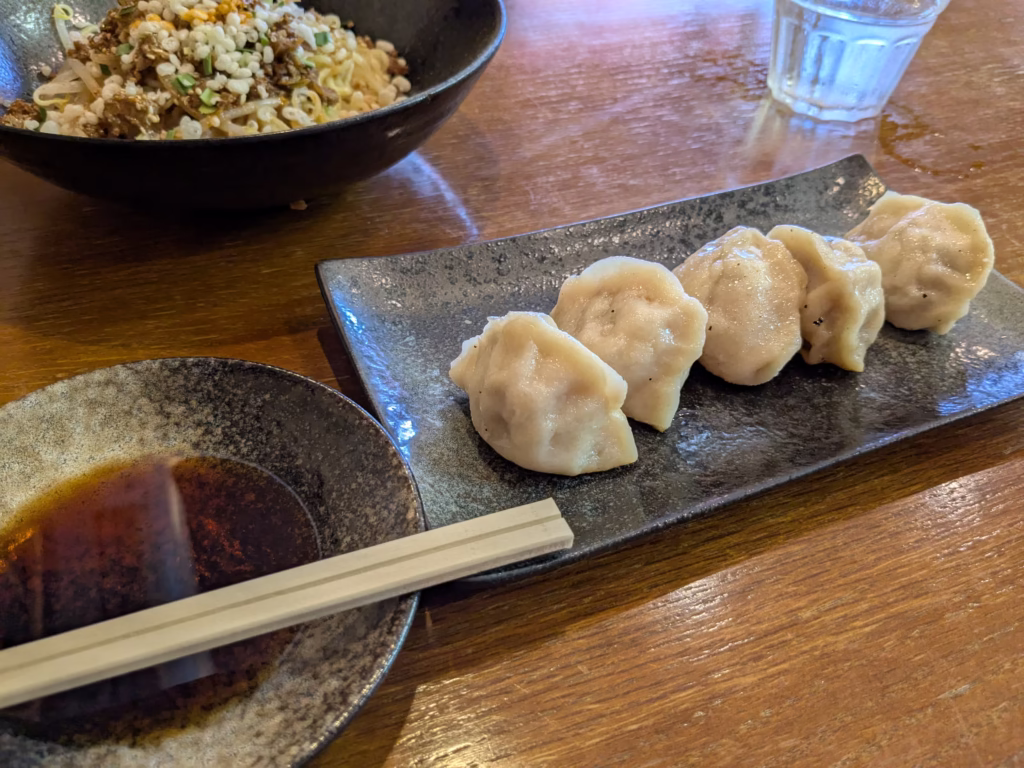 申手延麺_餃子
